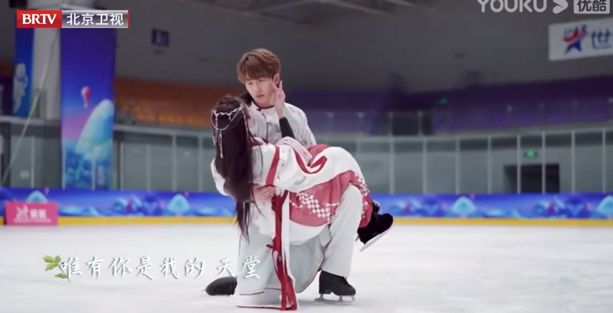 彭小草上演了花滑版的“东宫”，和音乐一起，是谁的DNA在动呢。