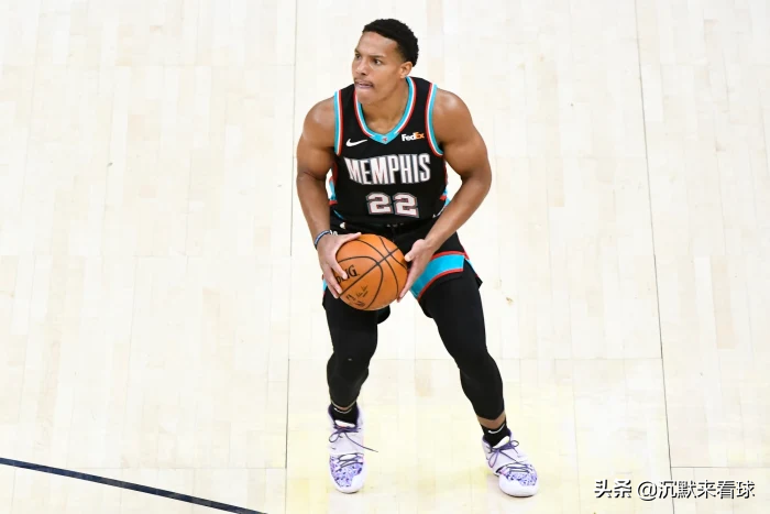 最强nba哪些普通球星好用(NBA现役最好的十大角色球员：布里奇斯领衔，塔克入选)