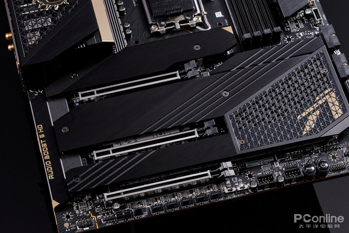 微星MEG Z690 ACE主板评测：规格全面升级的黑金战神