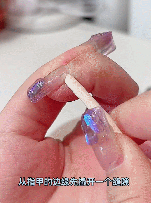 谁能拒绝在夏天做美甲呢？方便又平价的夏日美甲攻略快收好