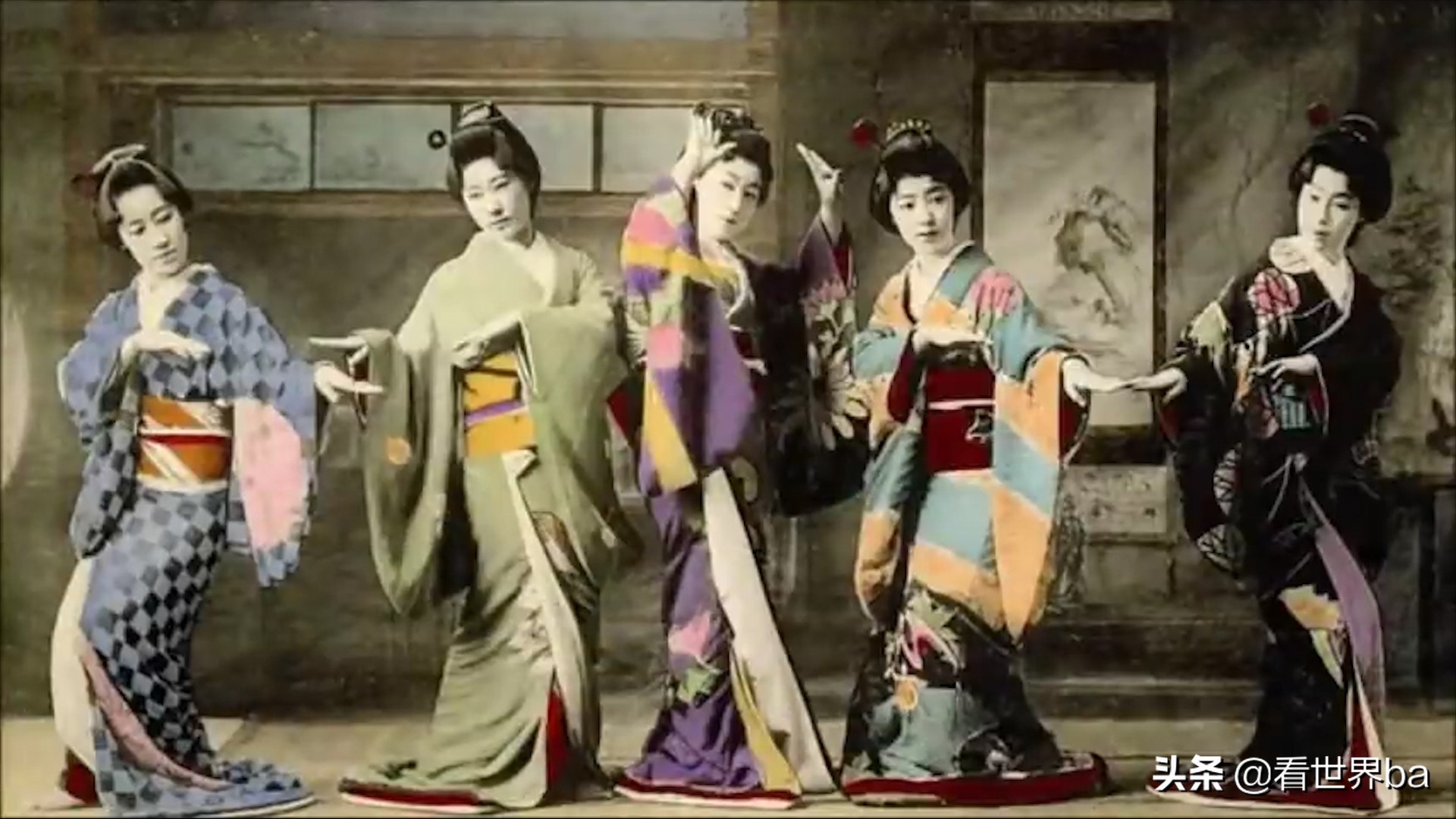 日本第一花魁写真复原图流出 很多男人为一睹芳容 不惜散尽家财 天天看点