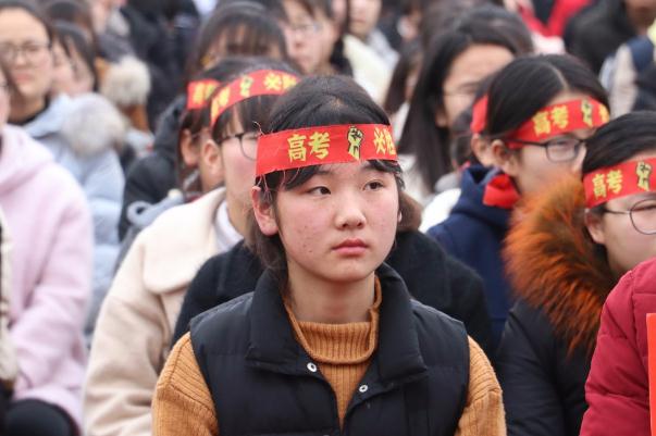 中小学学制将调整为“522”，学生提前3年毕业？官方的回应来了