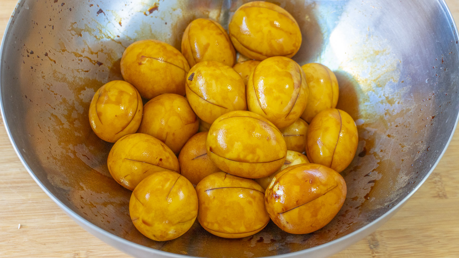 比乡巴佬还好吃的卤蛋，做法简单，口感Q弹，卤香浓郁，吃不腻