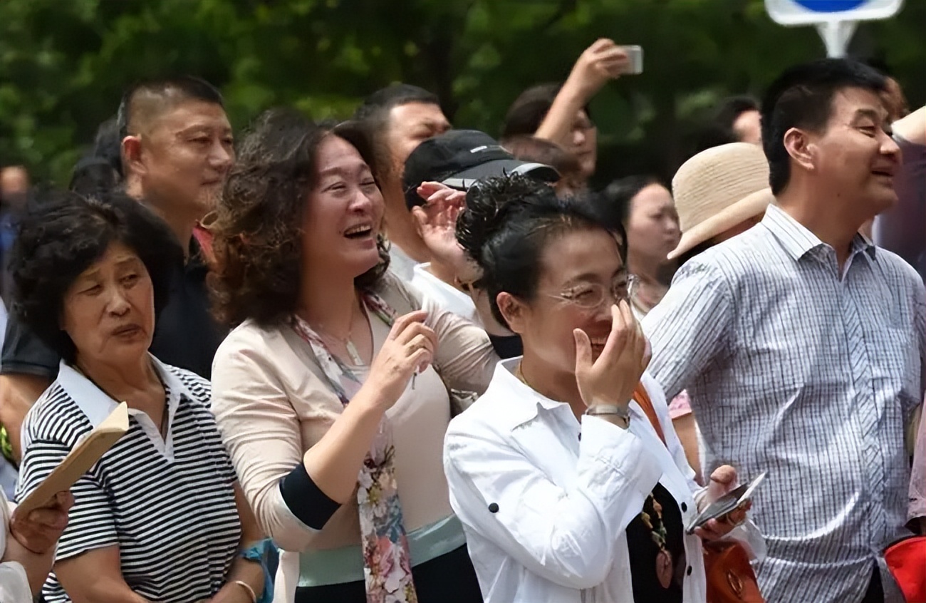 中考和高考当天，家长有必要“全程陪考”吗？资深班主任这样说