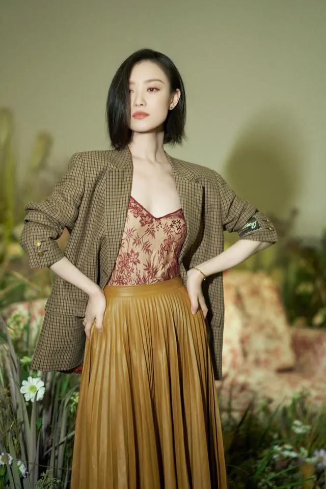 倪妮惊艳写真照