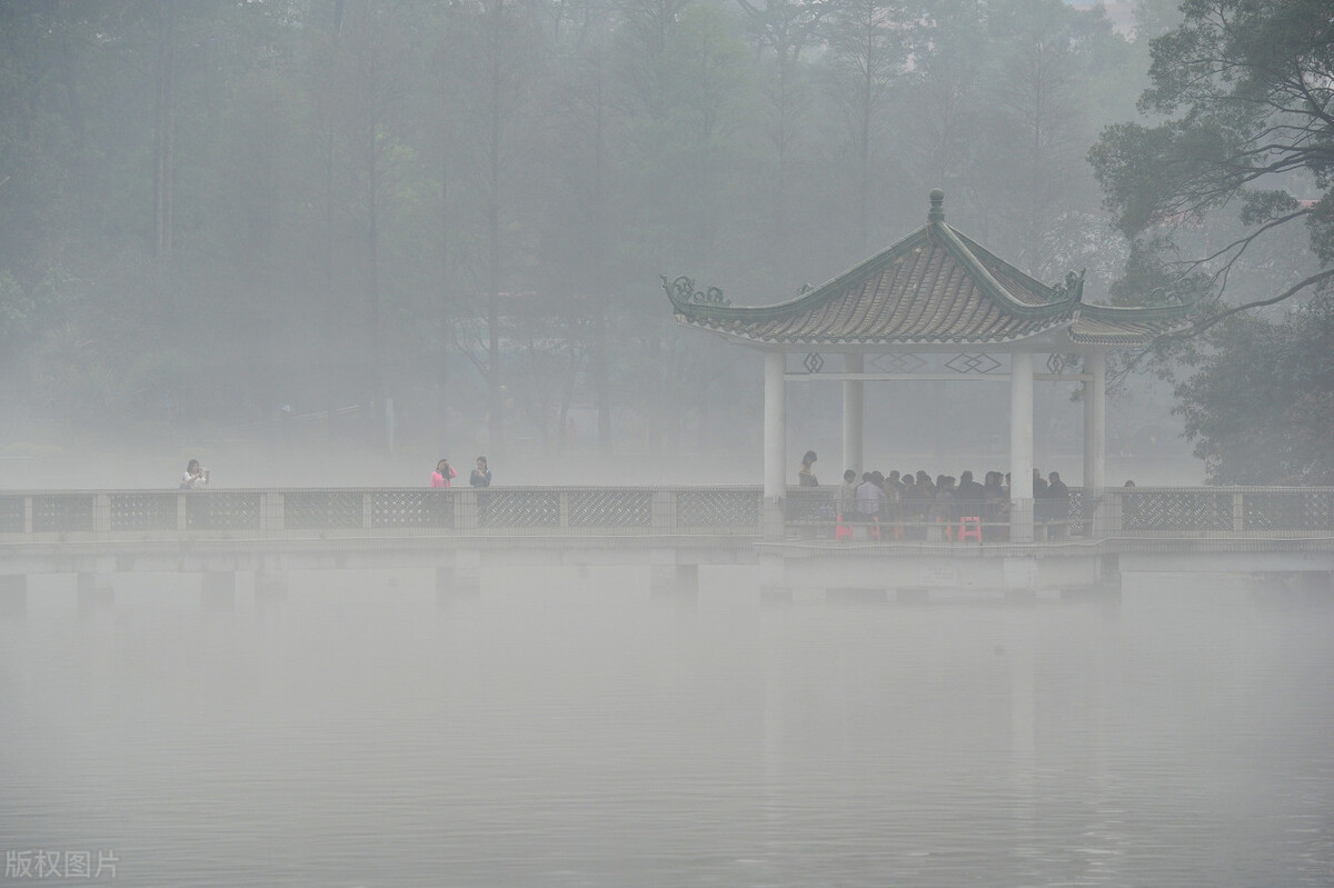 古诗词里朦胧迷人的江南的雨