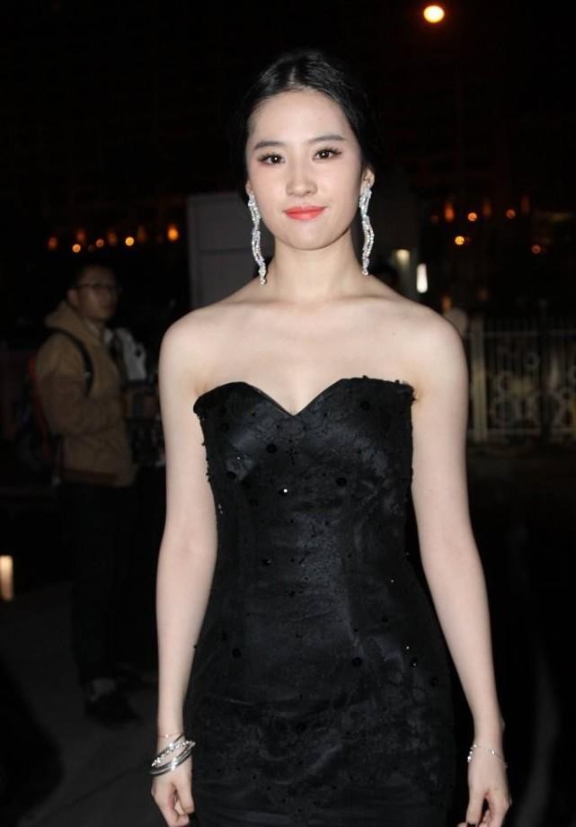 刘亦菲男人装图片(刘亦菲虽然是仙女) - 赤虎壹号