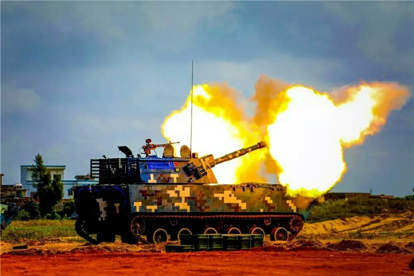 �й����ͺϳ����ж�ǿ��99A����100������ʵ��Զ�������ϳ���֮��