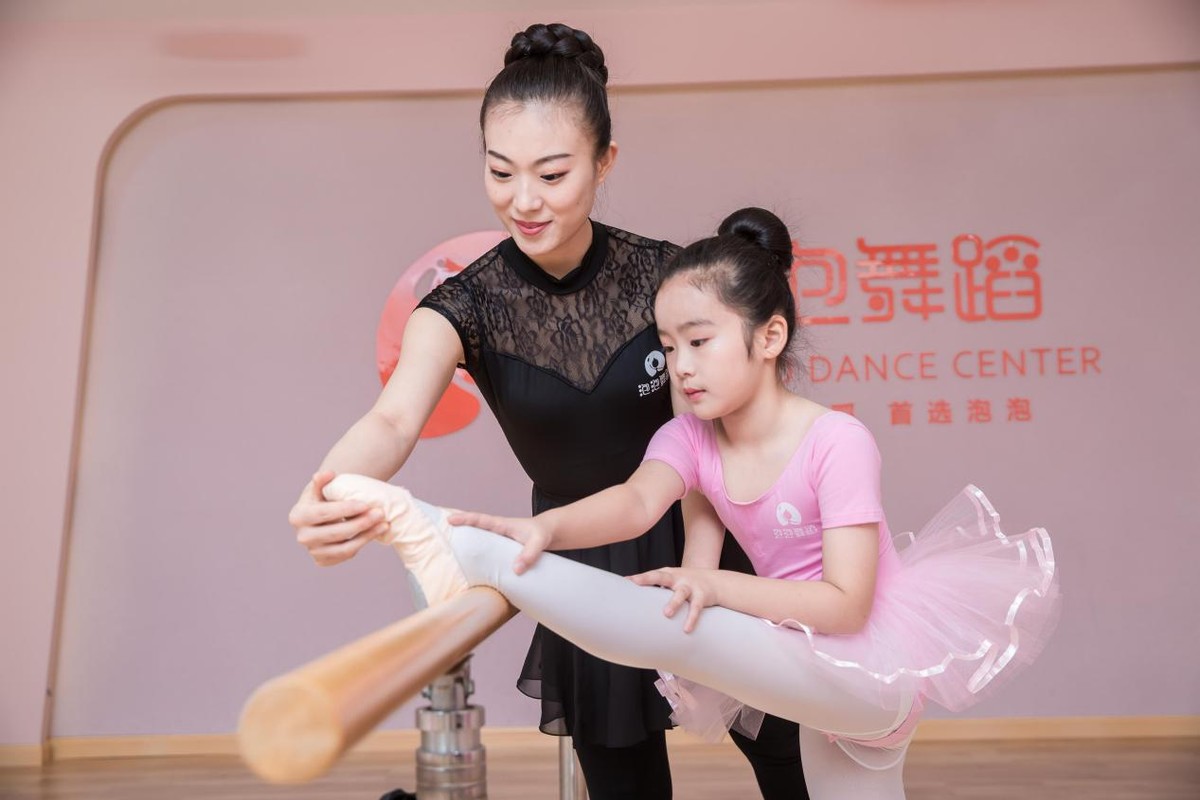 舞蹈老师教学严厉有多难得，别身在福中不知福了