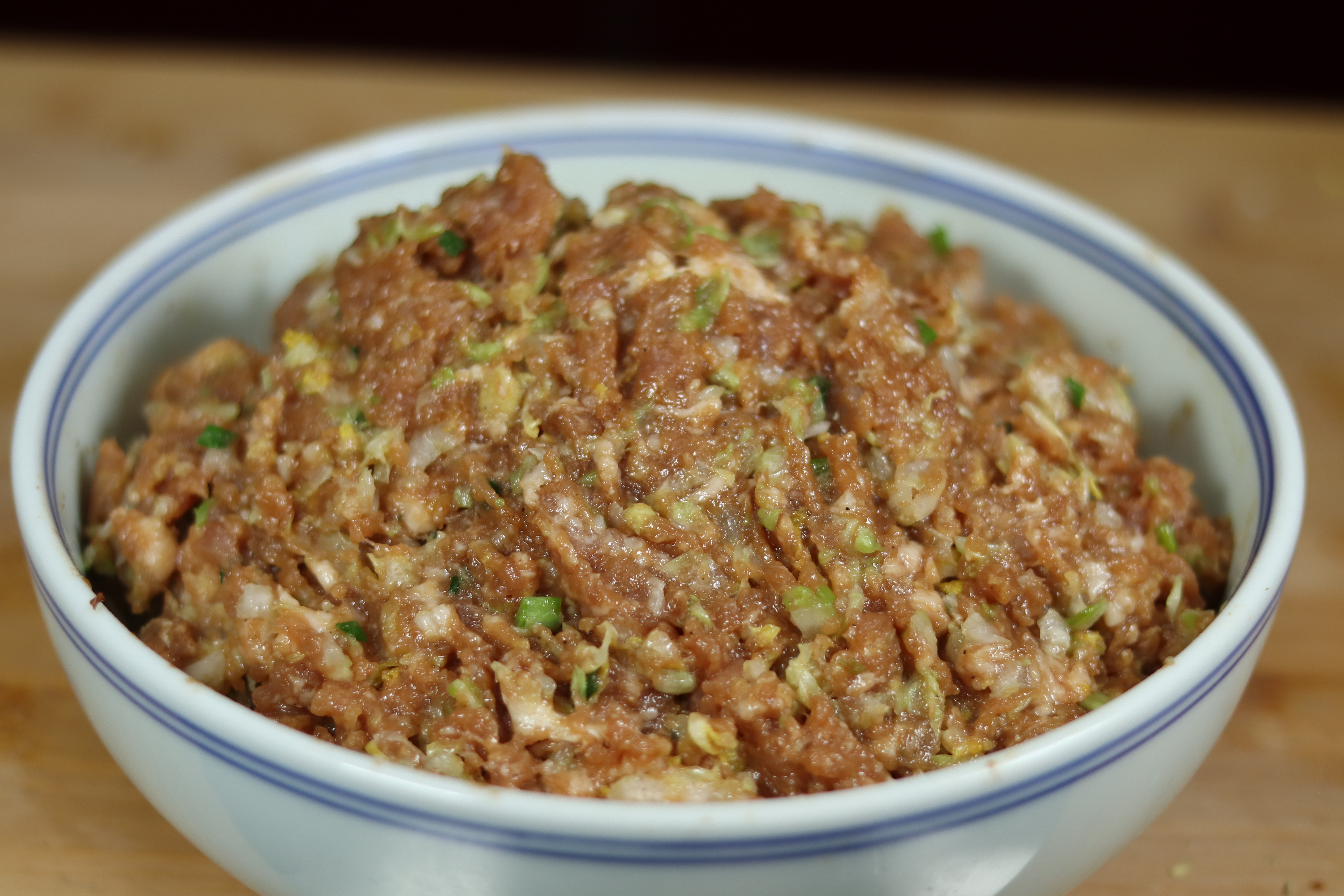 冬至吃饺子，教你调万能饺子馅，牢记“3放2不放”，肉馅鲜嫩多汁