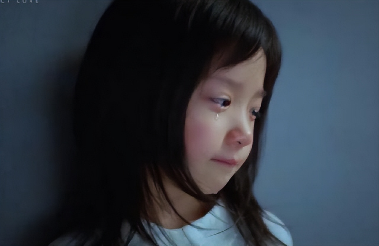 又一位10后天才迷你花横空出世，影视圈的未来就看她们了？