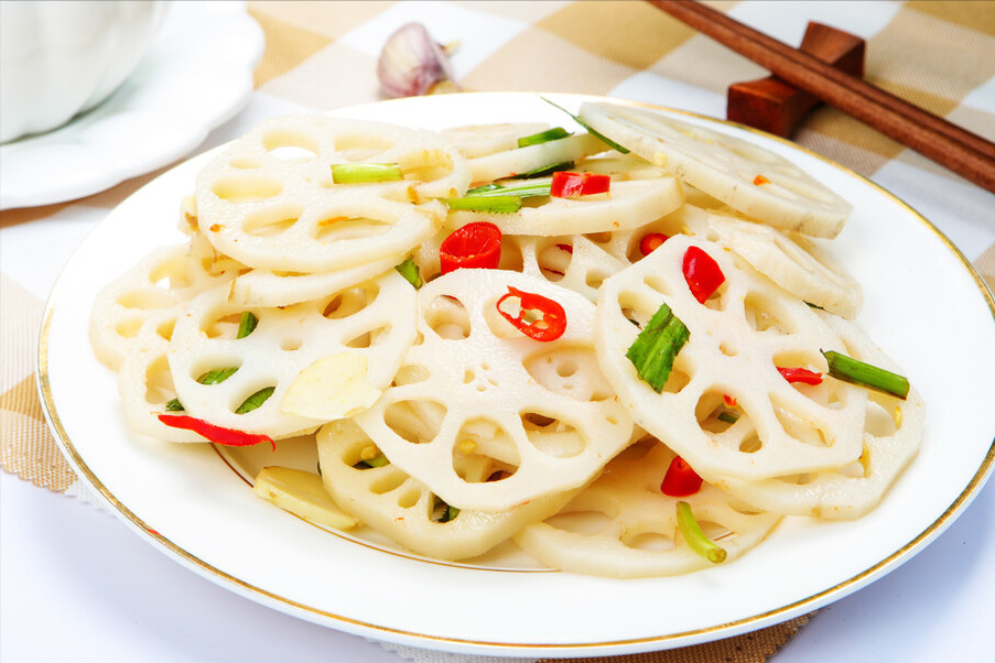 凉拌藕片,一焯水就变黑,大厨教你3招,藕片洁白如玉,口感爽脆