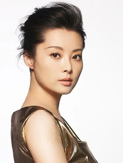 袁立，10张精美的照片