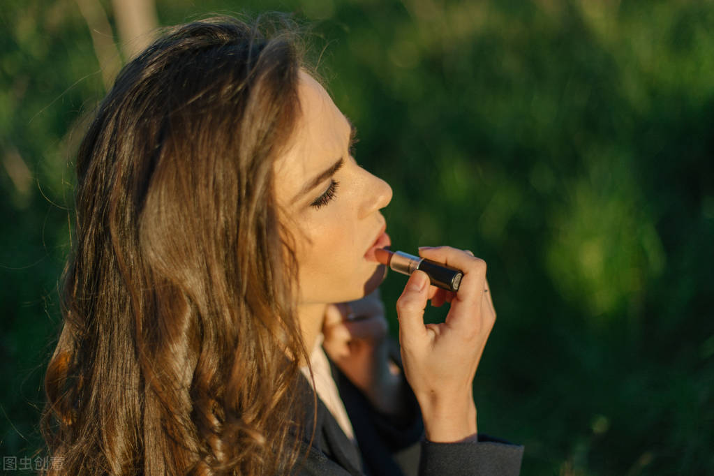 女性修炼指南：9个女性精神独立密码，分享给你