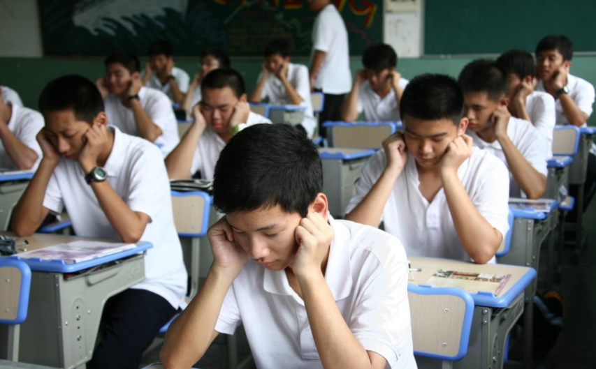 高中学科“难度系数”排行榜，生物反超物理，榜首才是难出新高度