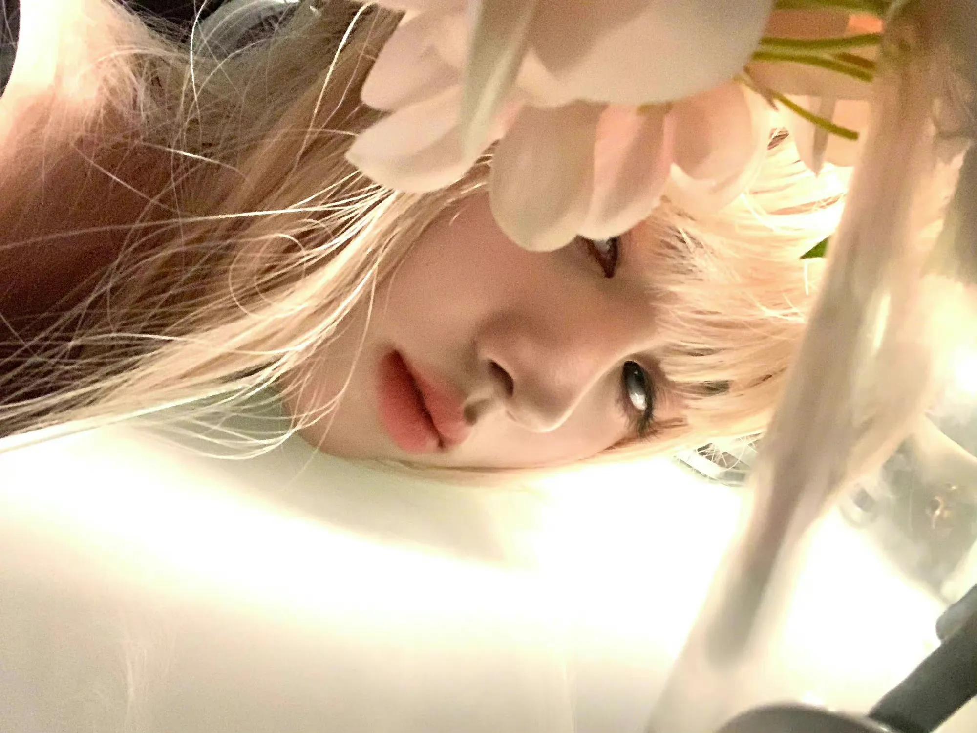 鞠婧祎小姐姐的拍照氛围感好绝啊