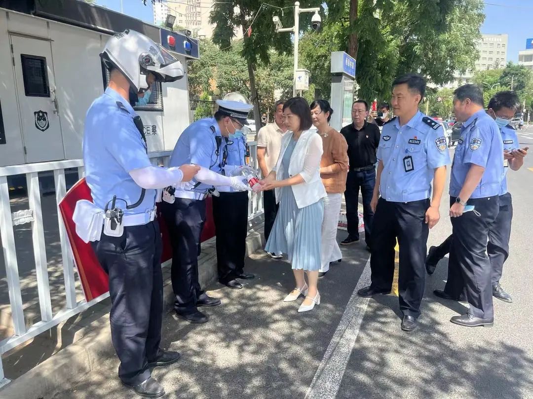 西固区统一战线开展“夏日送清凉”慰问活动