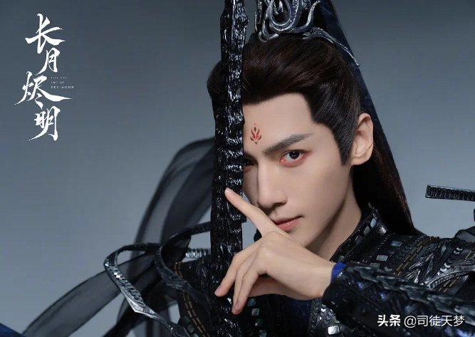 罗云熙的澹台烬，羞耻但有用