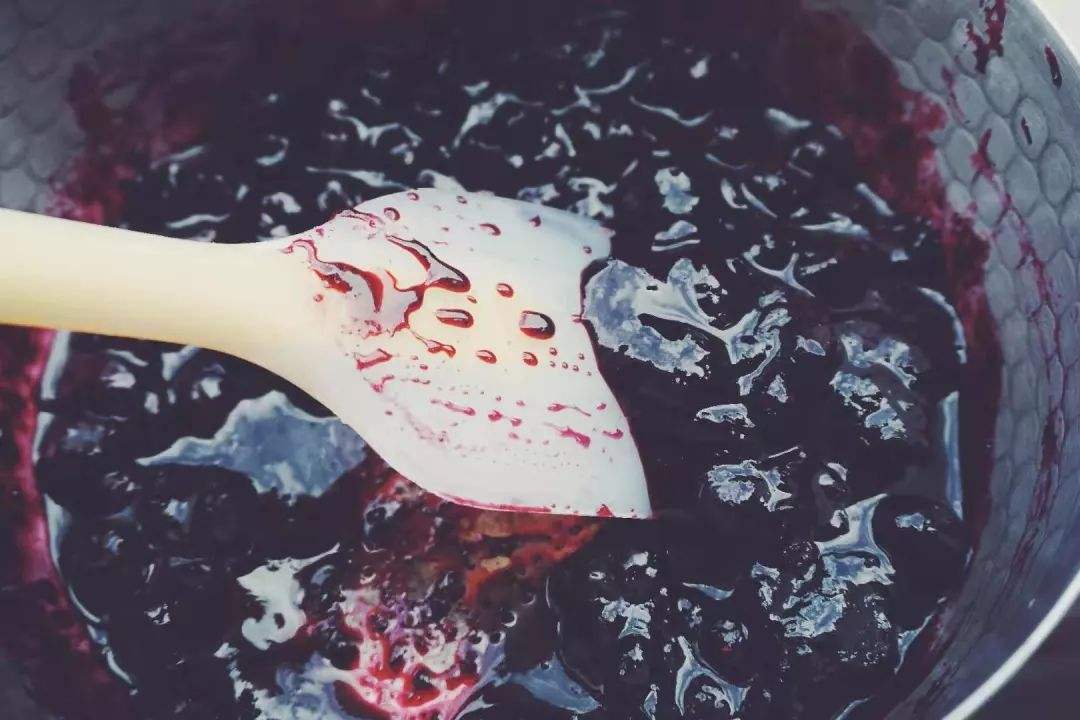 天冷了，6种含“花青素”的食材，女人记得要多吃，不化妆也好看