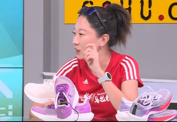 安踏马赫2(价格449元)