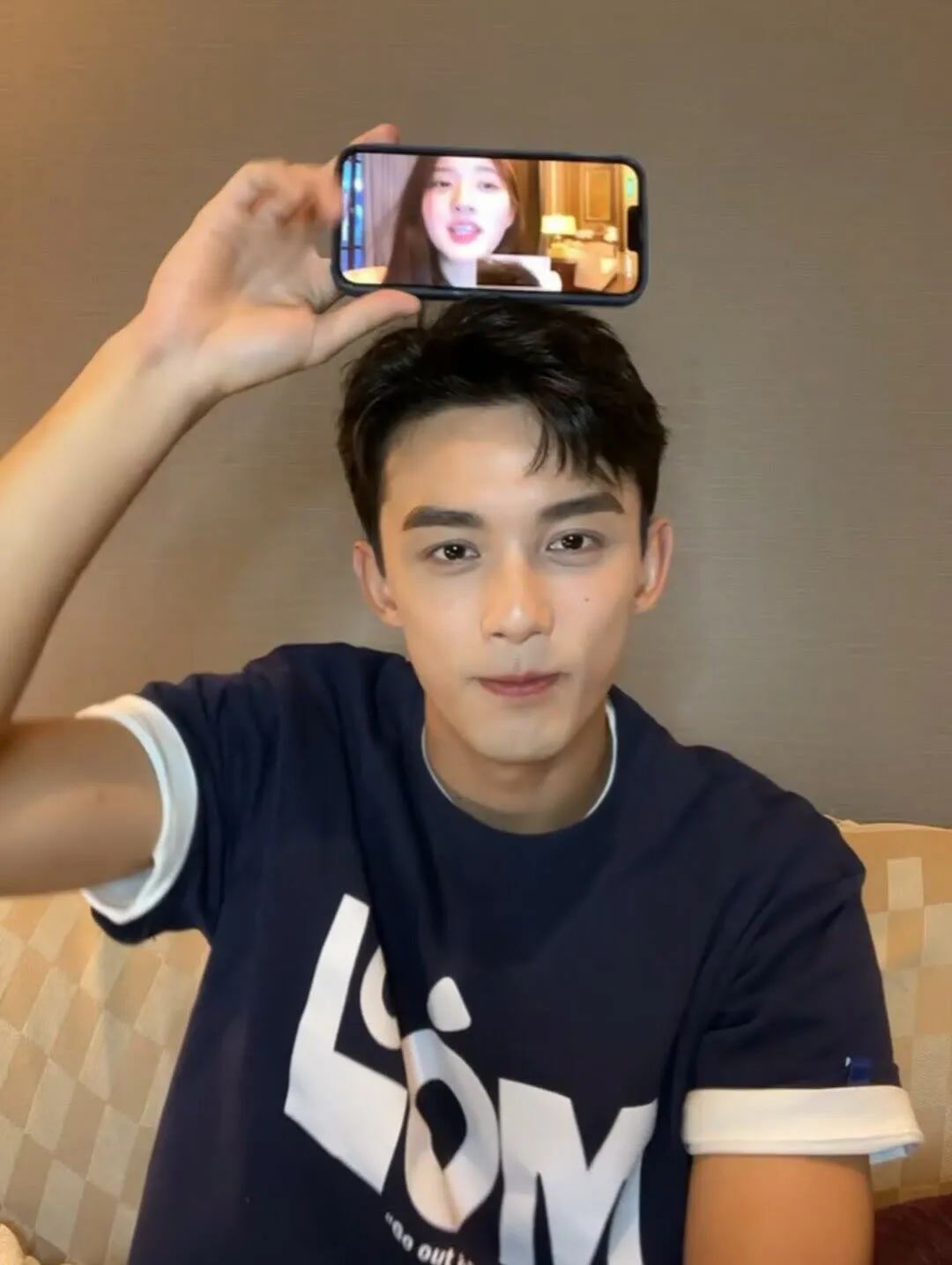 「星汉灿烂」吴磊×赵露思情侣壁纸头像