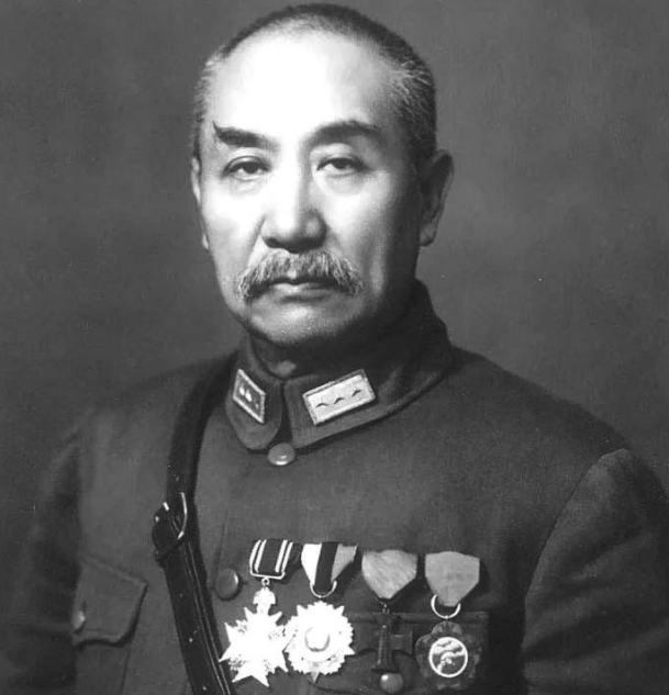 相交41年！毛主席曾先后评价徐向前：开始是“母鸡”，后来是好人