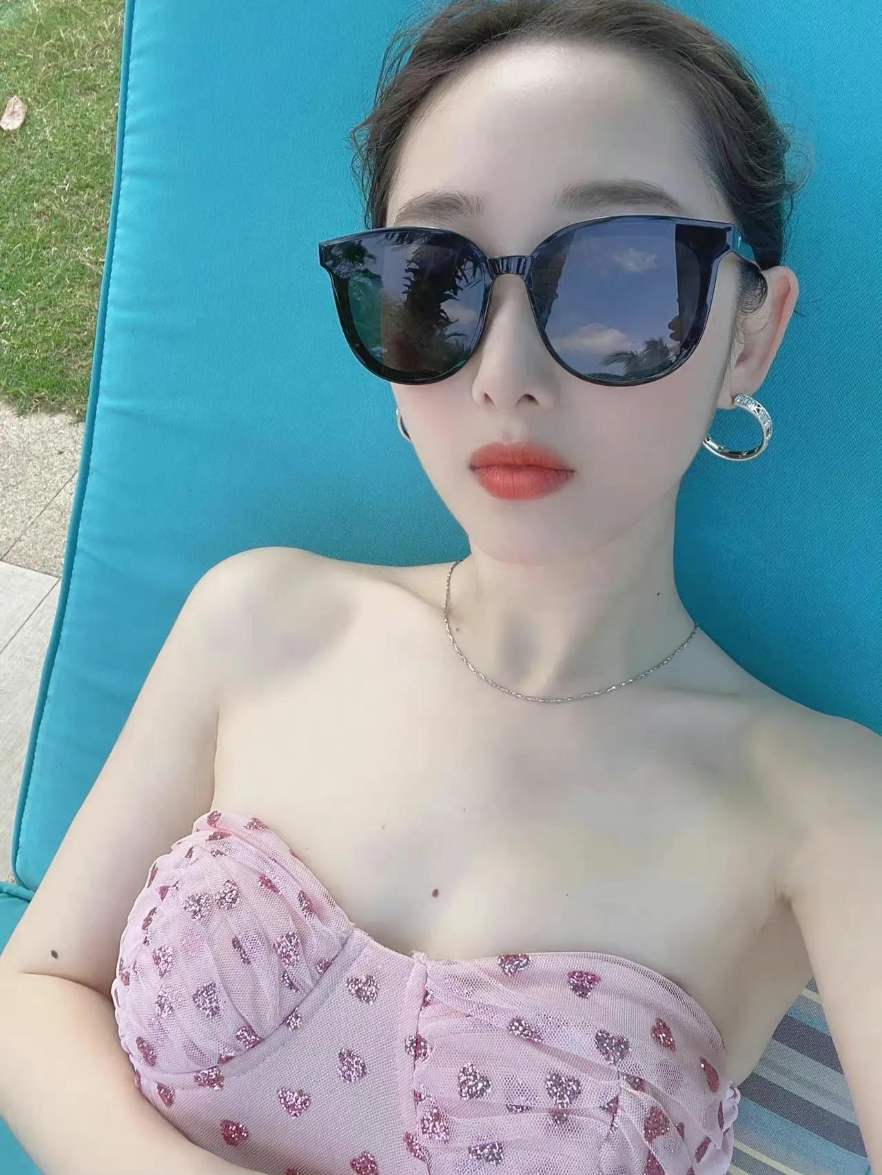 白到发光蒋梦婕