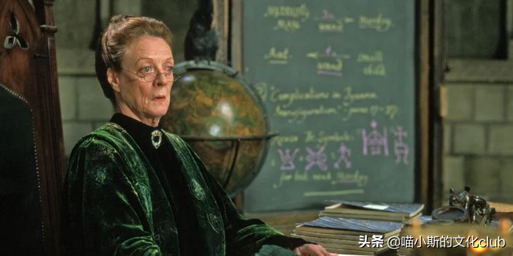 《哈利·波特》：按照学习难度，我们来给霍格沃茨的课程排个名吧