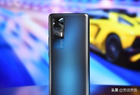 不止驍龍870+獨顯，iQOO Neo5這些配置也很頂
