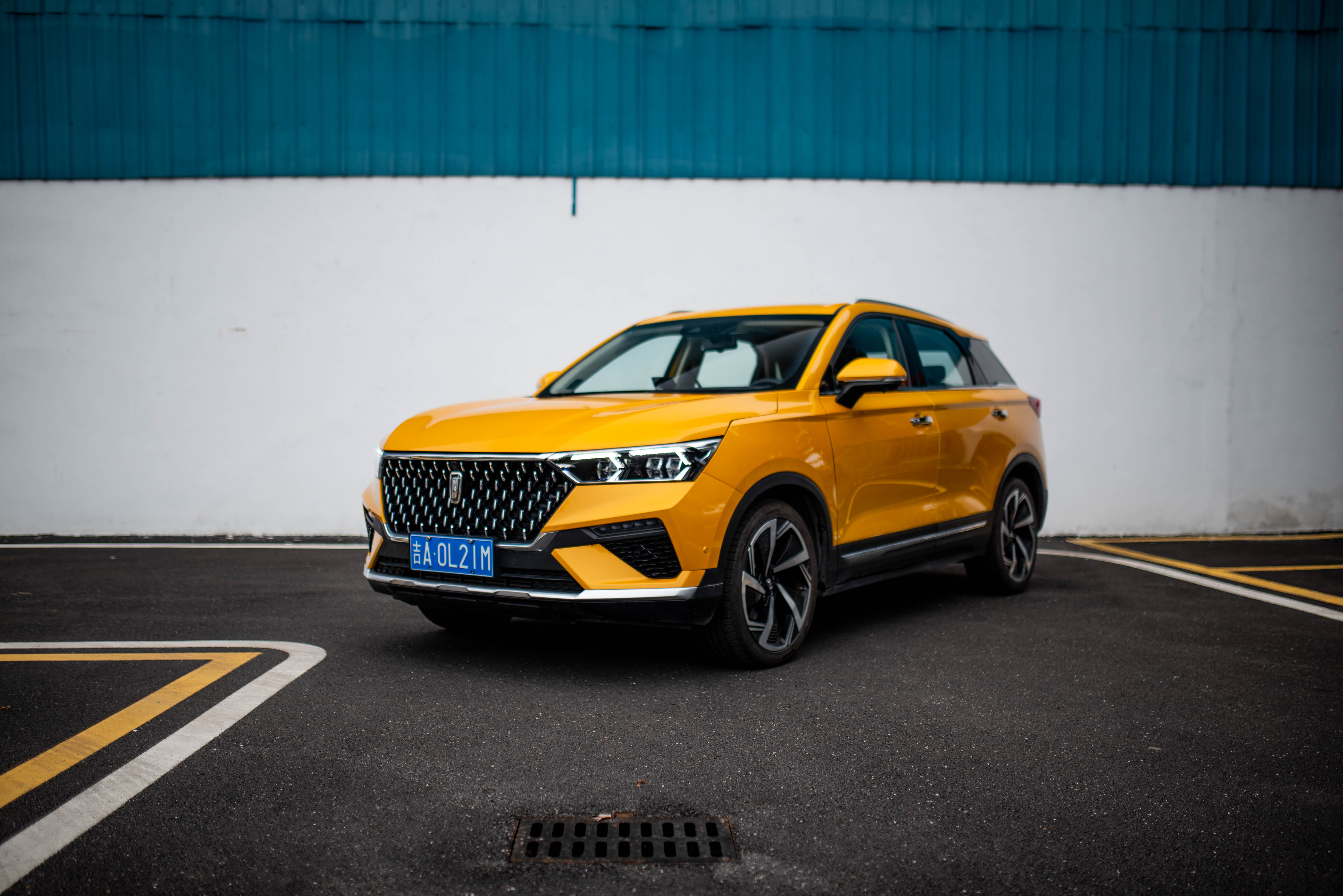 奔腾t77出行的好伙伴,硬朗动感的外观,不错的驾乘体验