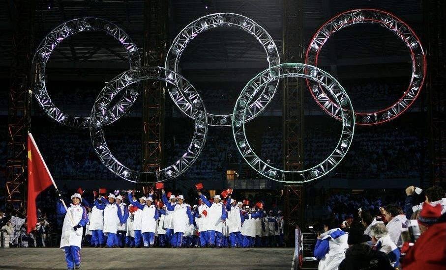 2006年冬奥会,2006年冬奥会韩晓鹏夺冠的项目是