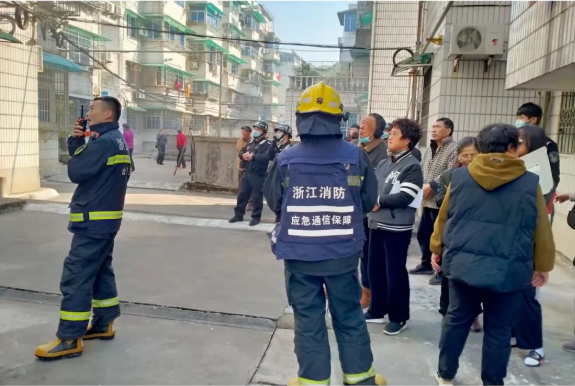 逆行救火，守望相助——为兰溪“云山好邻居”点赞
