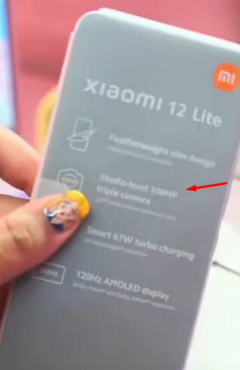 小米海外发布12 Lite，直边+直屏