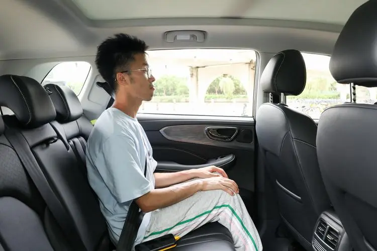 闭着眼随便买的7款国产SUV，无论是销量、口碑、质量都不输合资车