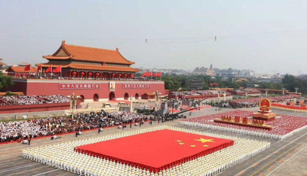 电影《残影空间》讲述1981年到现在中国电影的发展见证祖国的强大