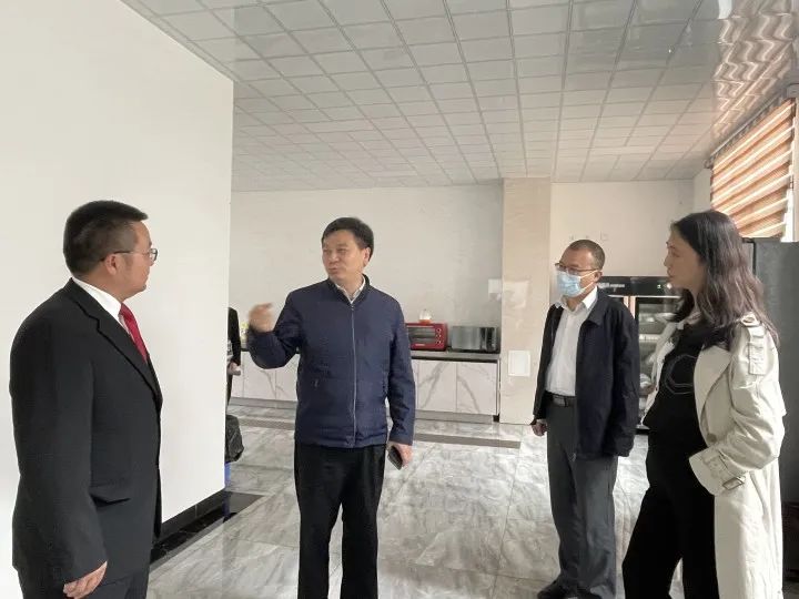 【为群众办实事示范法院】“打造特色法庭 形成独特名片”云南高院副院长董国权对曲靖法庭工作提出