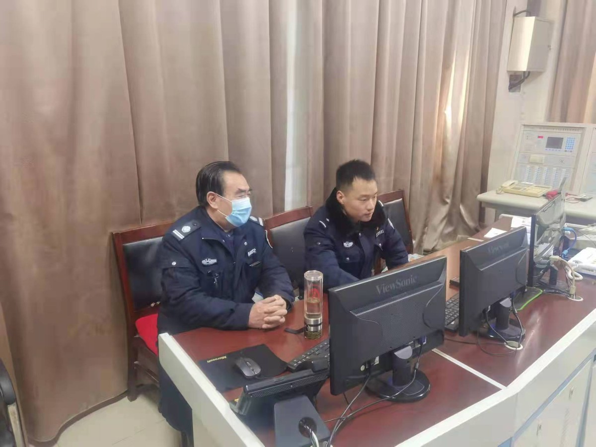 开封市金明池派出所:拾者拾金不昧 民警热心为民