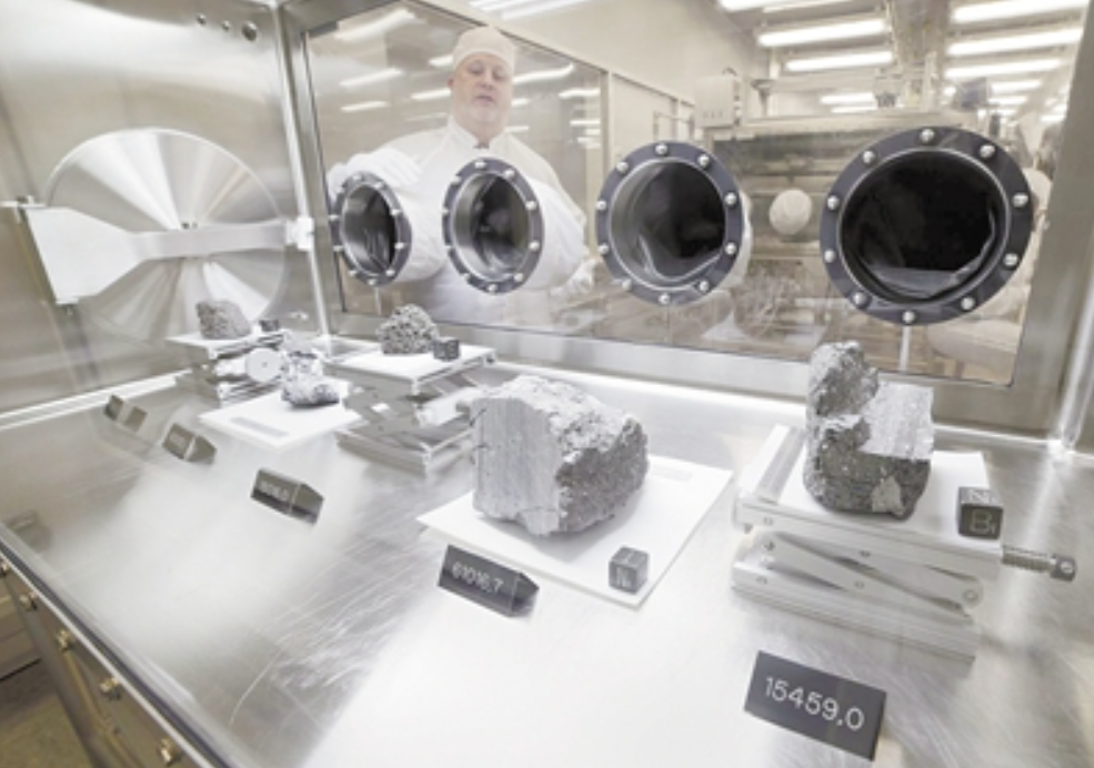 �ձ��ɹ���½52�ڹ������С���ǣ��˼����Ѷȣ��͵��±�˭����