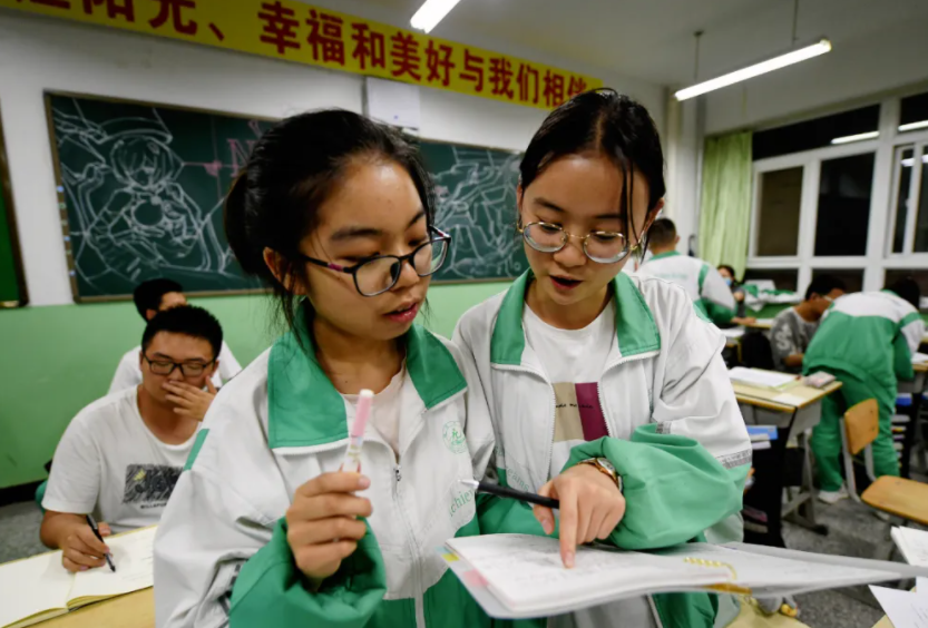 新高考模式下，2022年分数线或将面临调整，理科可能高于文科？