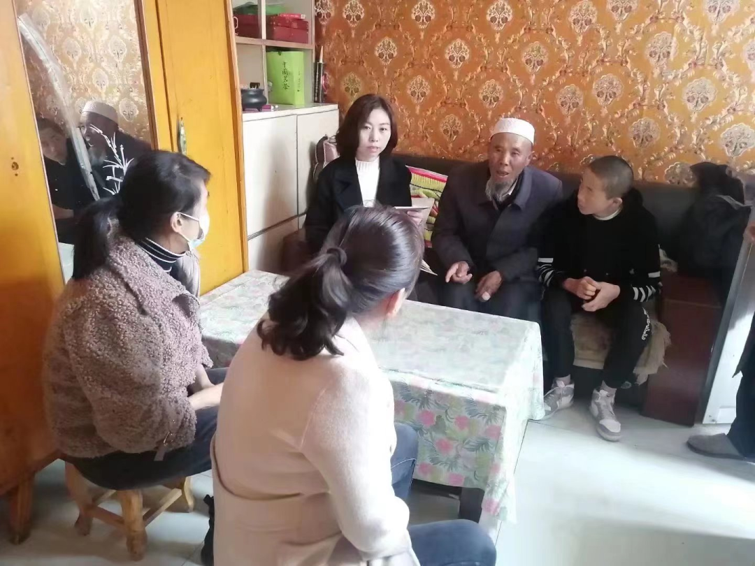 情系服务基层 做有情怀、有温度的社区工作者