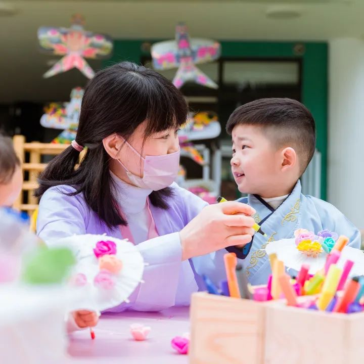 汉服体验、美食大赏、亲近野生动物……这样的春日活动真让人羡慕