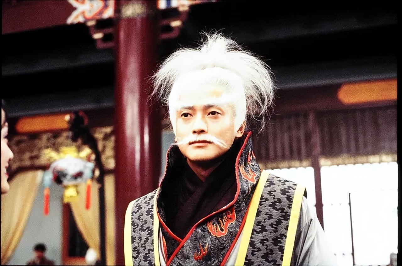 两位港姐飙演技，“身份互换”题材当年很新鲜，真假皇后互斗很爽