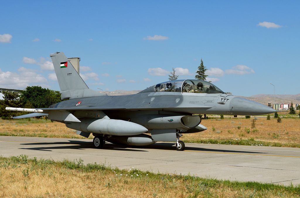 约旦购买f-16v型战斗机 16架竟要42.1亿美元?