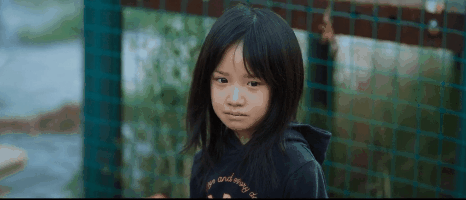 又一位10后天才迷你花横空出世，影视圈的未来就看她们了？