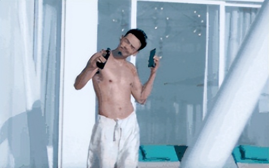 杨烁：从红极一时到被万人嘲讽，成也“小包总”，败也“小包总”