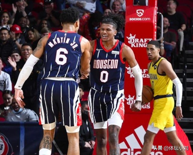 nba有哪些对进不了季后赛(NBA大事件！2队正式无缘季后赛，威少自我救赎，又一神迹诞生)