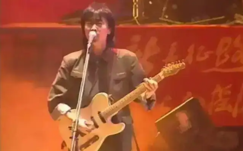 著名歌唱家王昆：和丈夫相伴71年，丈夫离世2个月后，她追随而去