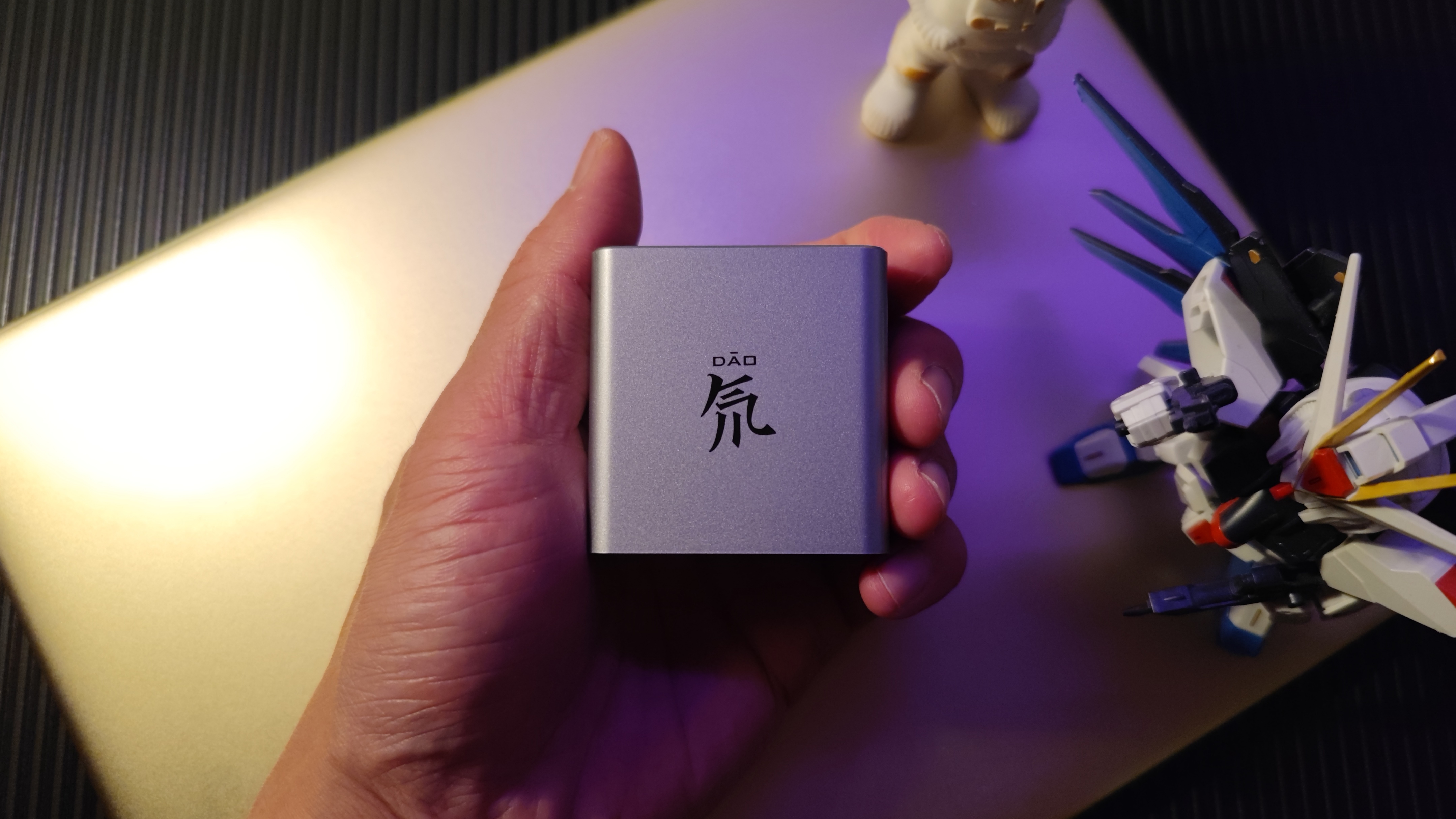 “我要打四个！”战斗力爆表的充电头！出差必备