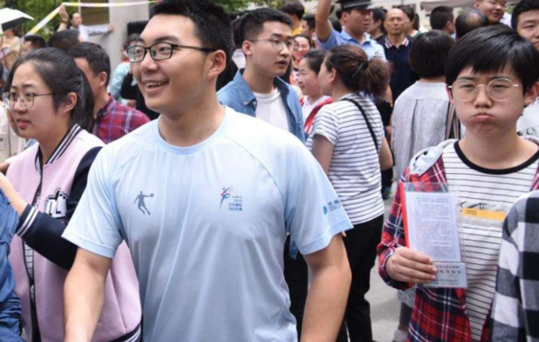 22年高考预估人数榜单出炉，北京竟成垫底，河南稳坐头把交椅