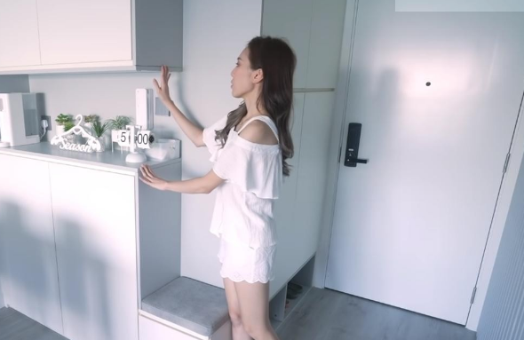 29岁买下520万的家，香港姑娘独居42㎡小窝，她说：一个人很满足